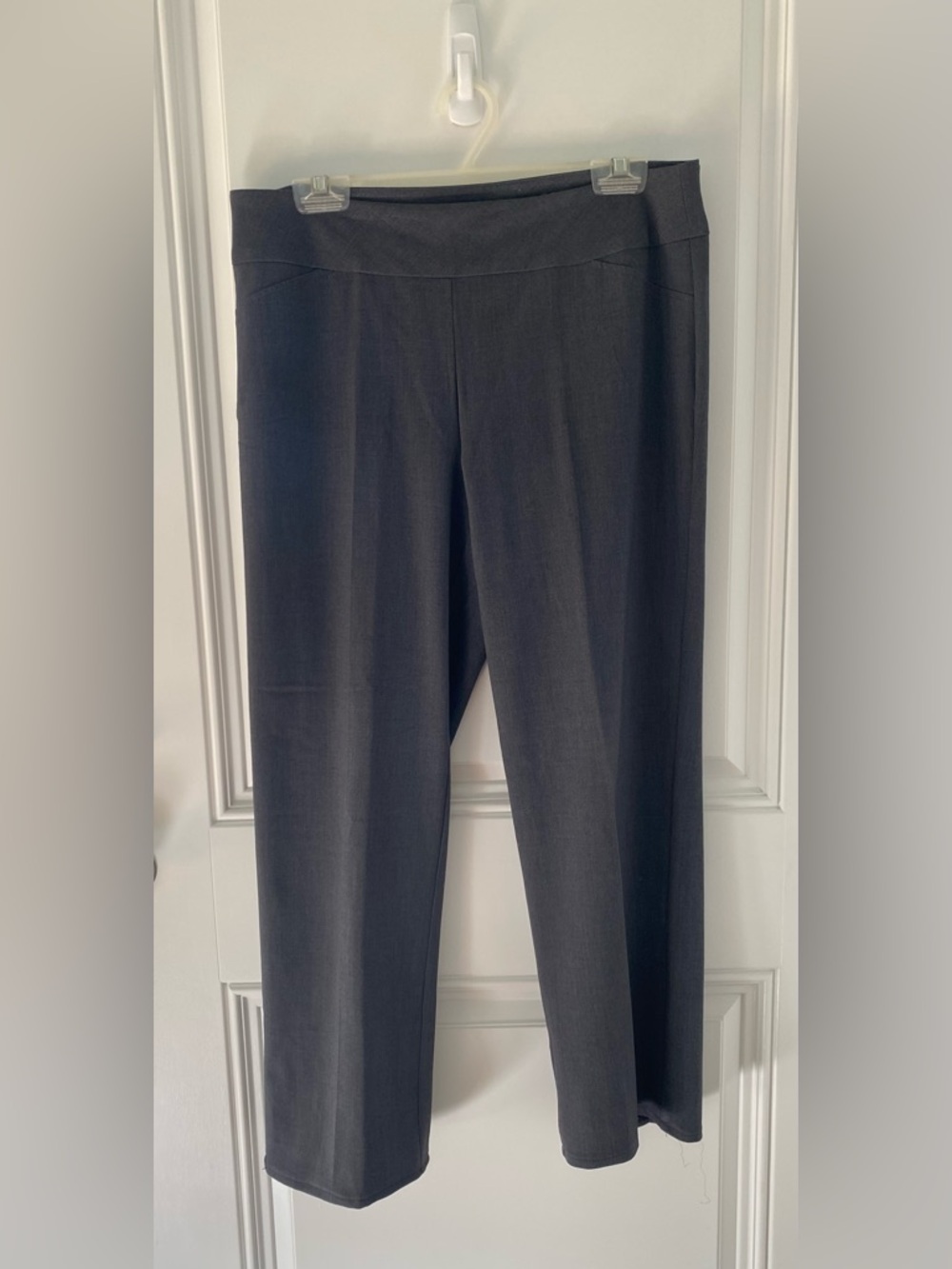 Roz & Ali Straight-Leg Pull-On Pants in Black